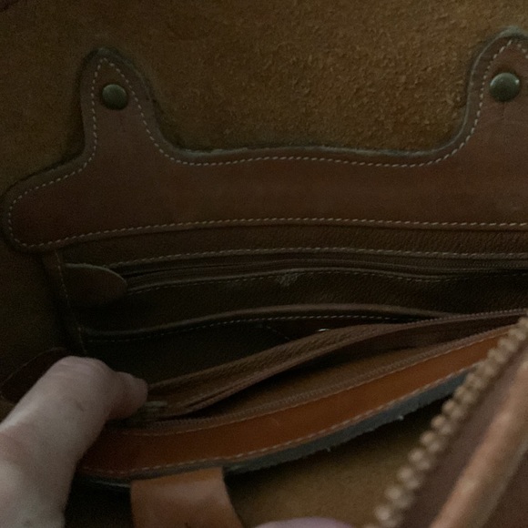 Rare Dooney & Bourke Norfolk pebble grain domed satchel in brown/camel - Picture 6 of 8